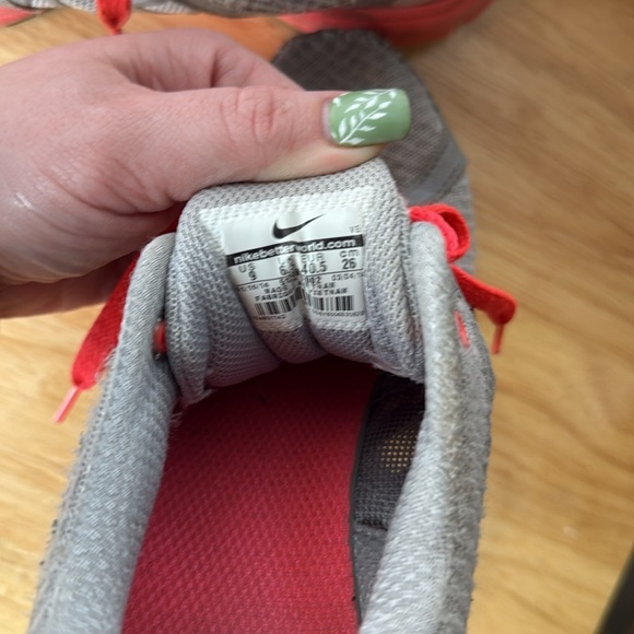 Nike Womens Relentless 2 Lace Up Running Shoes Gray Pink Size US 9 - Picture 9 of 13